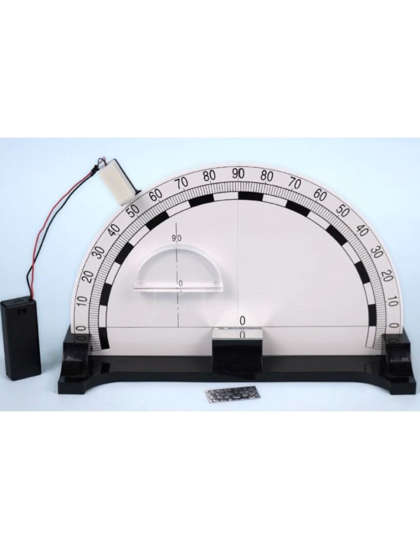 Kits d'expériences scientifiques - Une étude sur la réfraction de la lumière afin de confirmer que l'angle de réfraction est toujours inférieur à l'angle d'incidence lorsque la lumière passe de l'air à un autre milieu transparent